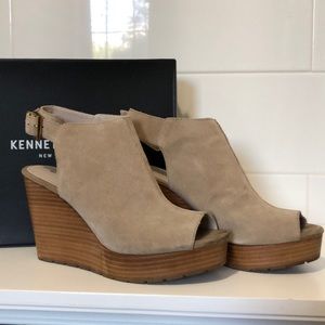 Kenneth Cole Wedges